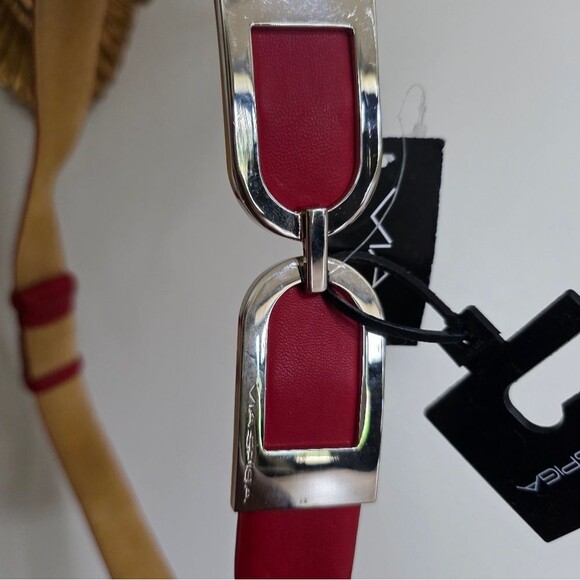 Via Spiga Genuine Leather Red Belt Adjustable Womens Size M/L Hook Front NWT - Picture 2 of 12